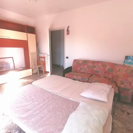 Homestay Casa Atelier Alassio