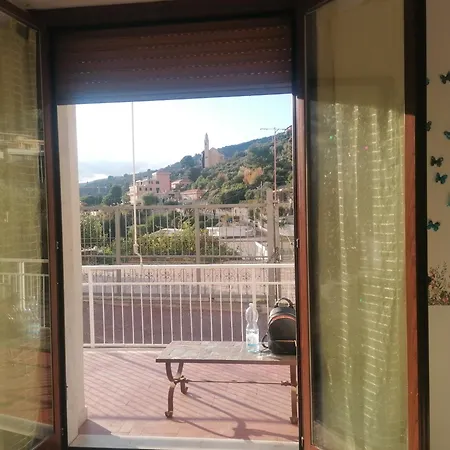 Casa Atelier * Alassio