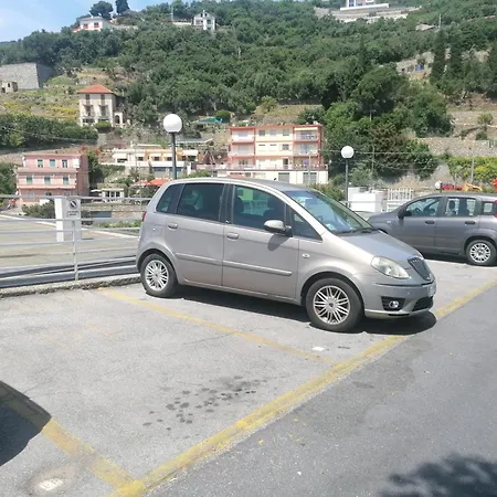 Catania Δωμάτια σε οικογενειακή κατοικία Αλάσιο